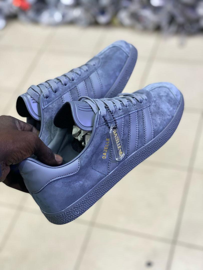 Chaussures addidas